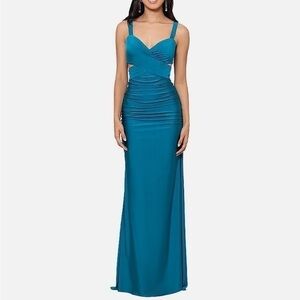 ▶️ Blondie Nites ◀️ Juniors' Juniors' Ruched Tie-Back Sleeveless Gown Size 5
